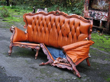 Electric low-emission waste collection van in Purley streets